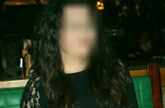 Anneke, 24