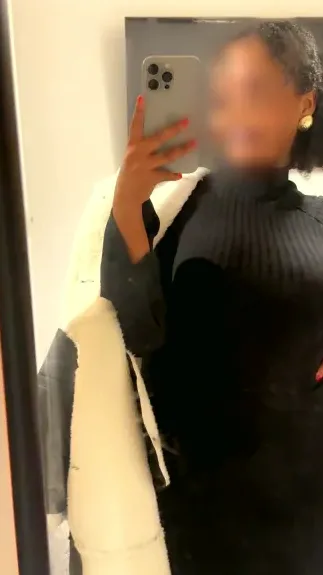 Chaima, 25