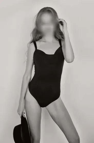 Daphne, 40