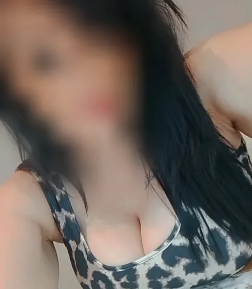 Elin, 38