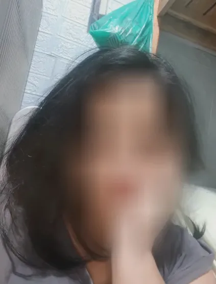 Emma, 37