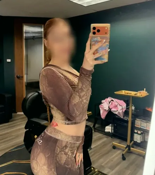 Fay, 27