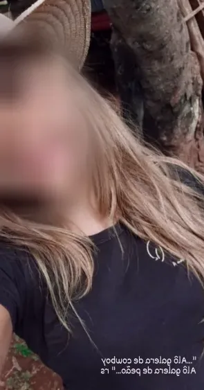 Hanna, 32