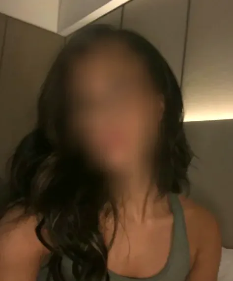 Imane, 33