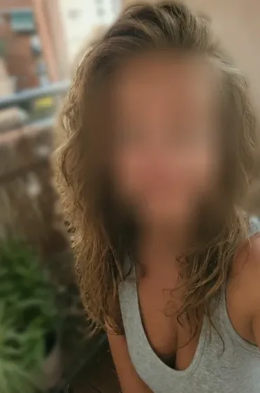 Lois, 40