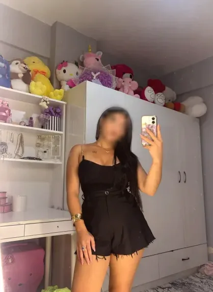 Lois, 27