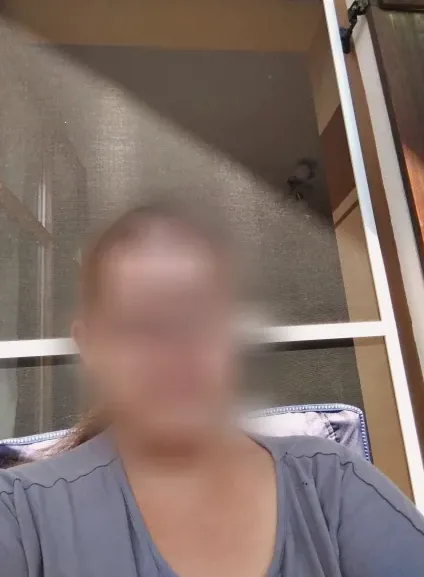 Lynn, 34