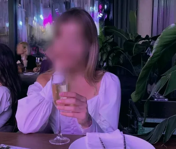 Noor, 31