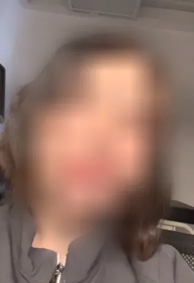 Olivia, 36