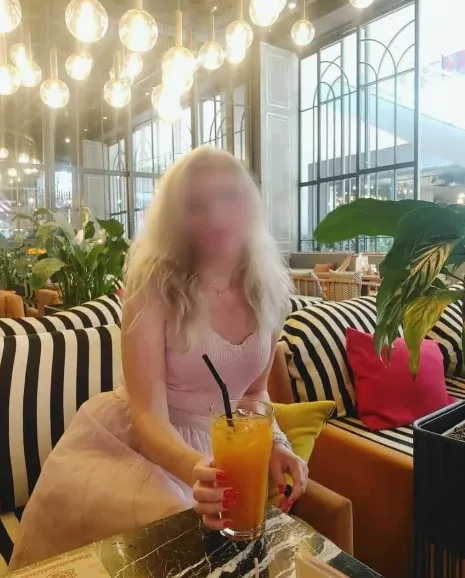 Rosanne, 38