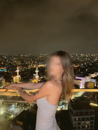 Sofie, 27