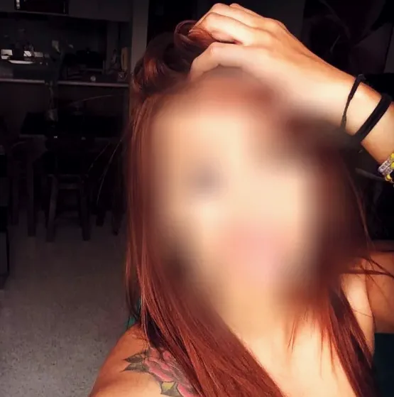 Suzanne, 37